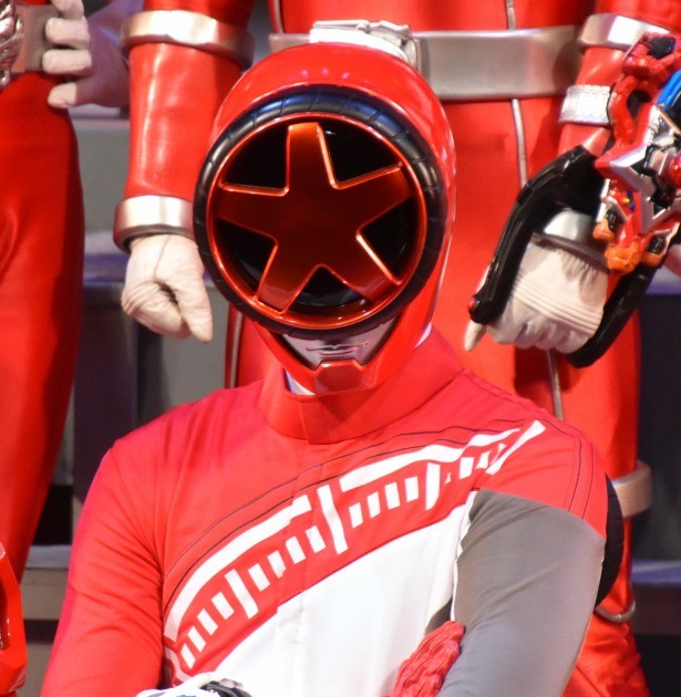 "Bakuage Sentai Boonboomger" - Bun Red